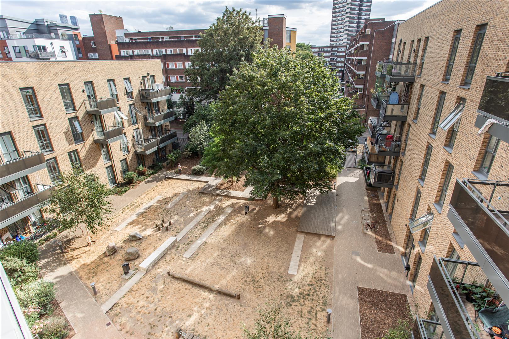 Bight Court, Mile End